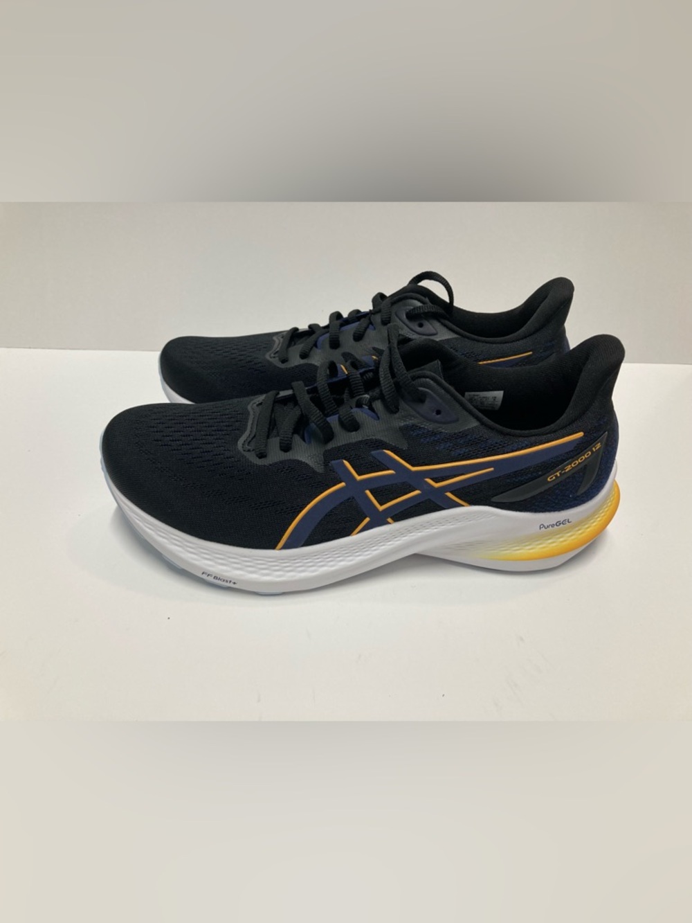 Asics GT-2000 12 men’s size 8 Black/ Fellow Yellow